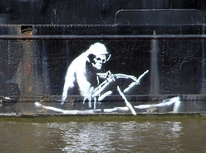 14 800px-Banksy.on.the.thekla.arp