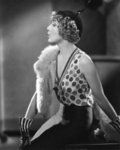 15 Mary_Pickford_in_Kiki_1931