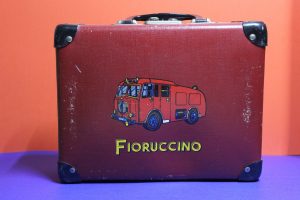 19 Valigetta Fiorucci lato b