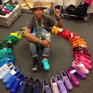 14 pharrell-rainbow-stan-smith-570x570